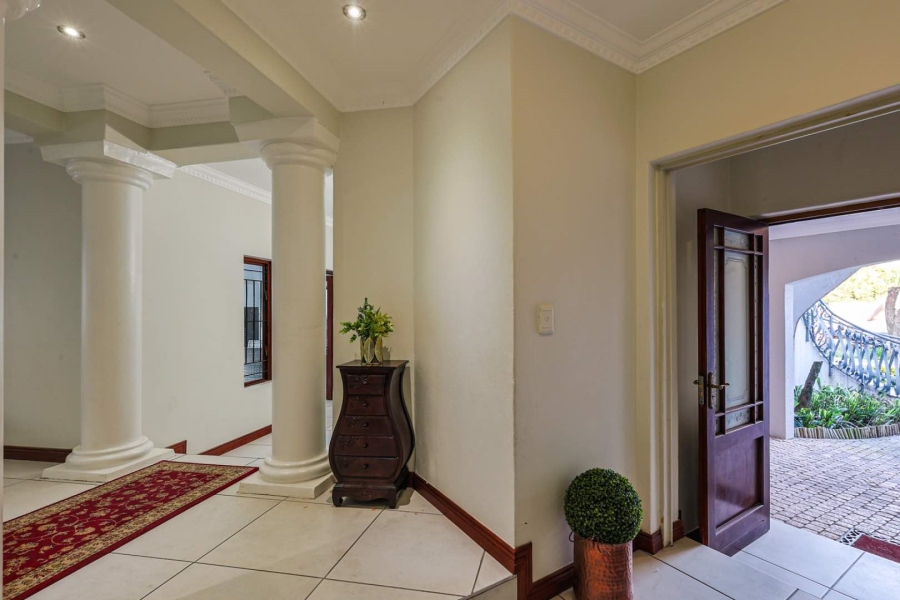 To Let 4 Bedroom Property for Rent in Woodhill Estate Gauteng