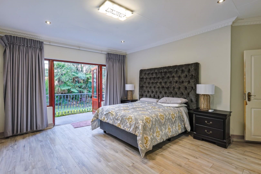 To Let 4 Bedroom Property for Rent in Woodhill Estate Gauteng