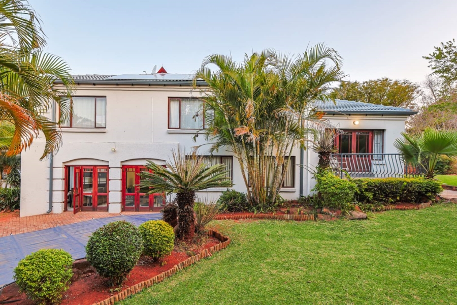 To Let 4 Bedroom Property for Rent in Woodhill Estate Gauteng