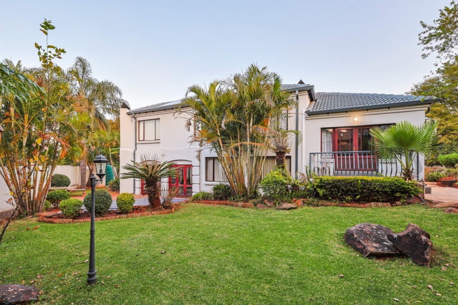 To Let 4 Bedroom Property for Rent in Woodhill Estate Gauteng