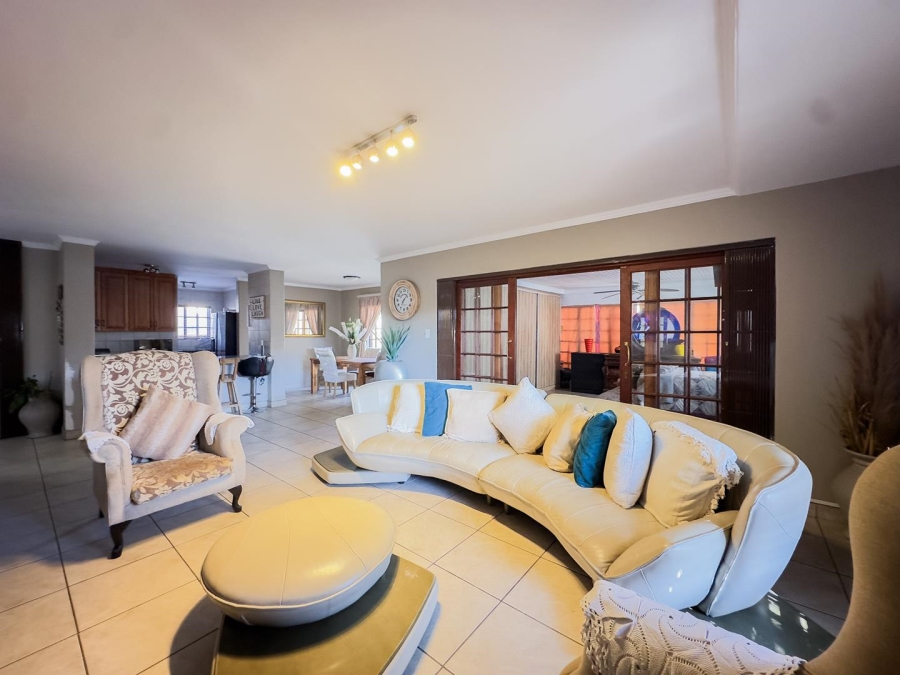 3 Bedroom Property for Sale in Equestria Gauteng