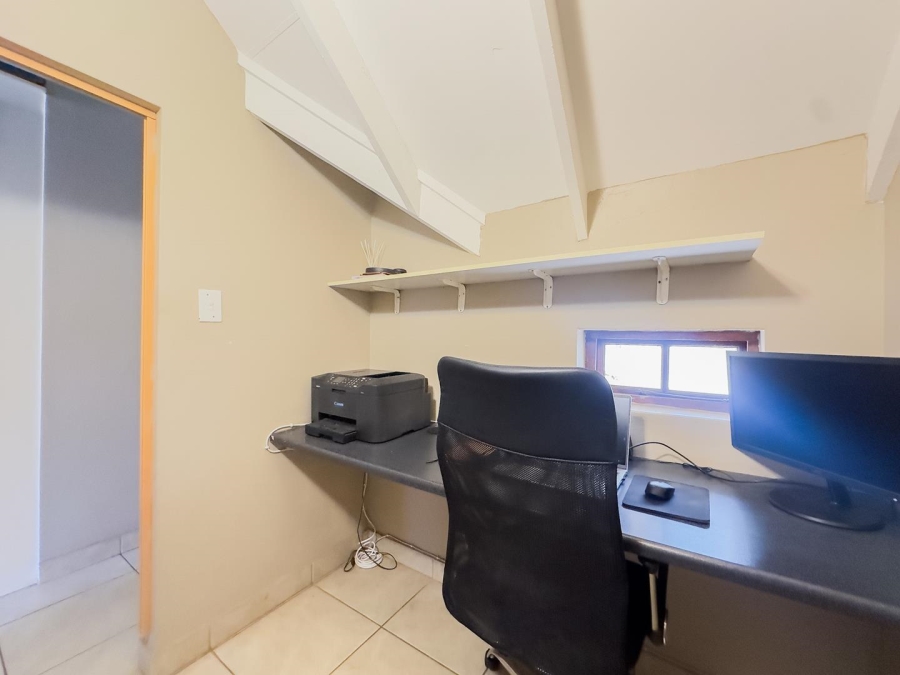 3 Bedroom Property for Sale in Equestria Gauteng