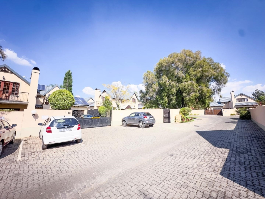 3 Bedroom Property for Sale in Equestria Gauteng