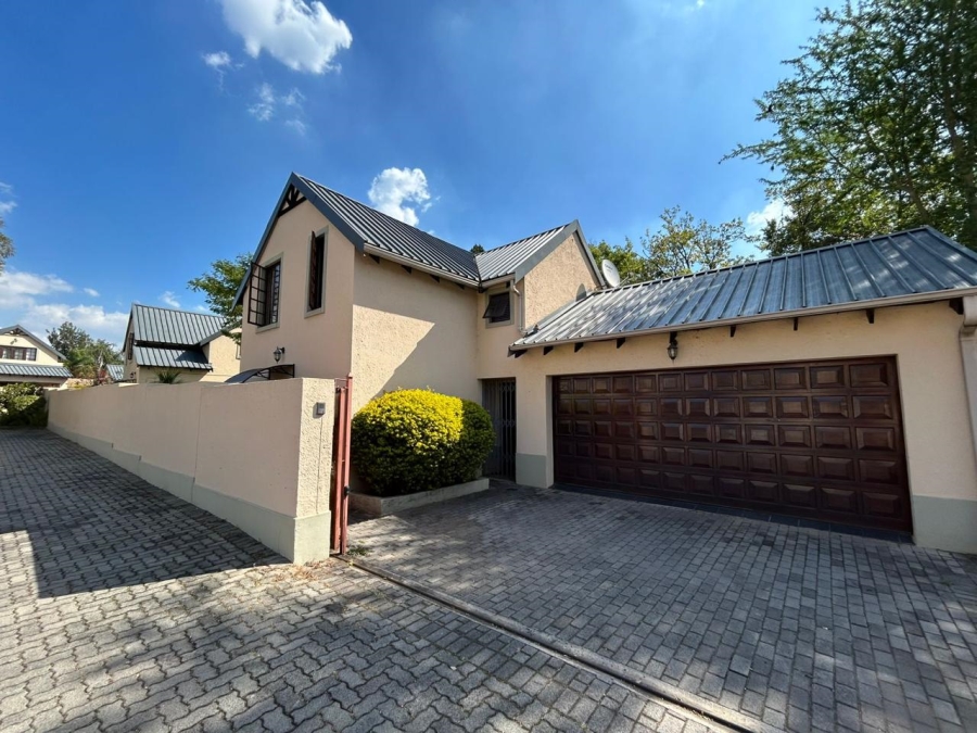 3 Bedroom Property for Sale in Equestria Gauteng