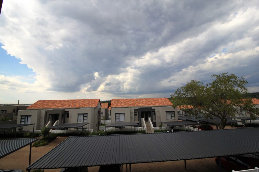 To Let 2 Bedroom Property for Rent in Beverley Gauteng