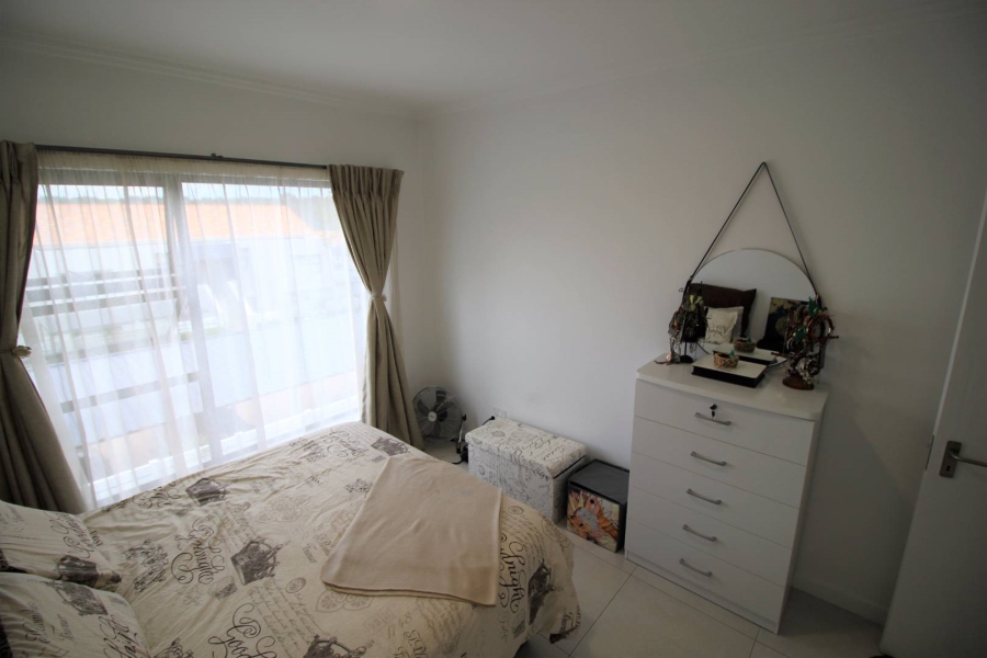 To Let 2 Bedroom Property for Rent in Beverley Gauteng