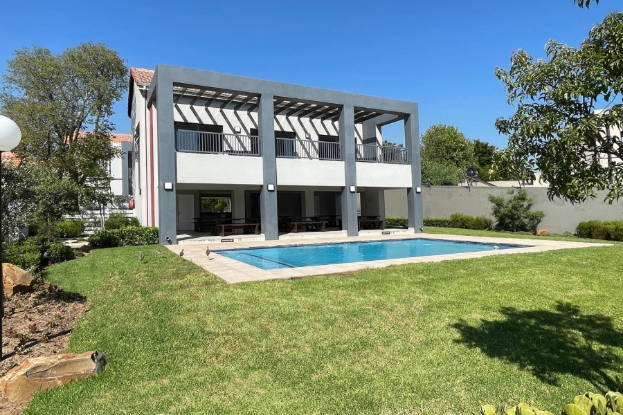 To Let 2 Bedroom Property for Rent in Beverley Gauteng