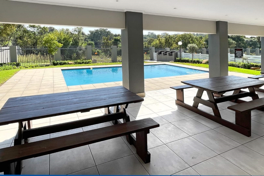 To Let 2 Bedroom Property for Rent in Beverley Gauteng