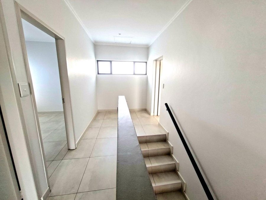 To Let 3 Bedroom Property for Rent in Pinehaven Gauteng