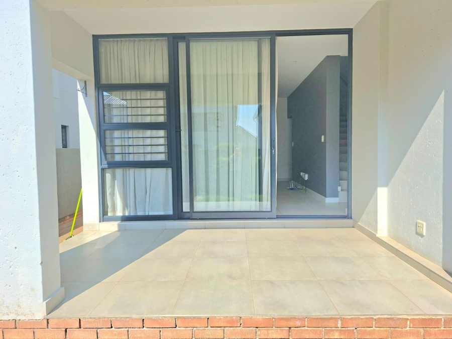 To Let 3 Bedroom Property for Rent in Pinehaven Gauteng