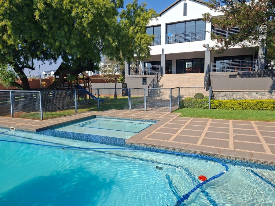 To Let 3 Bedroom Property for Rent in Pinehaven Gauteng
