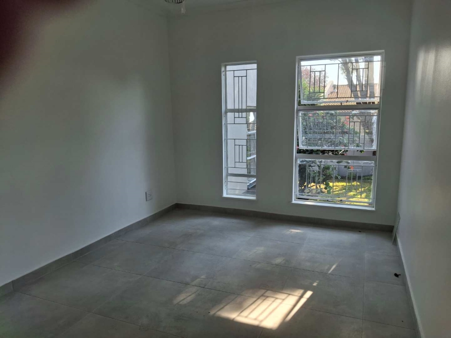To Let 2 Bedroom Property for Rent in Sandown Gauteng