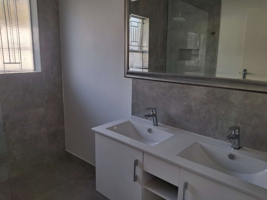 To Let 2 Bedroom Property for Rent in Sandown Gauteng