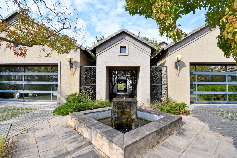 6 Bedroom Property for Sale in Blue Valley Golf Estate Gauteng