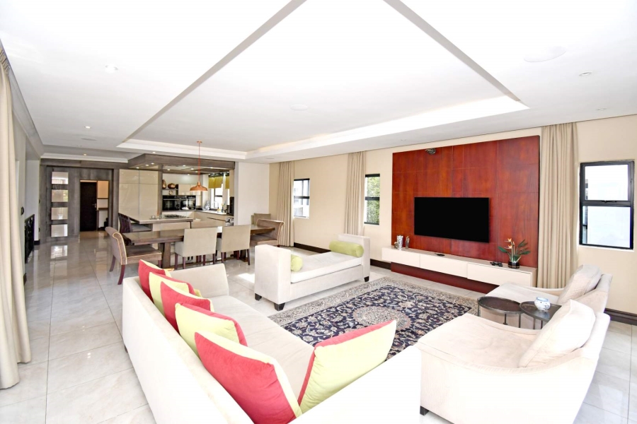 6 Bedroom Property for Sale in Blue Valley Golf Estate Gauteng