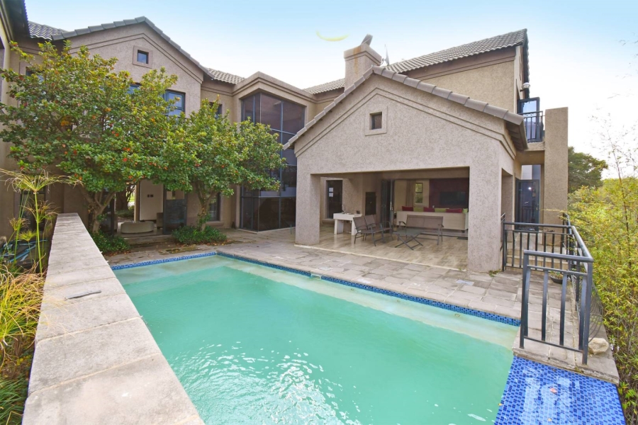 6 Bedroom Property for Sale in Blue Valley Golf Estate Gauteng