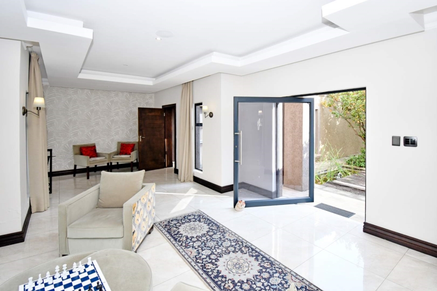 6 Bedroom Property for Sale in Blue Valley Golf Estate Gauteng