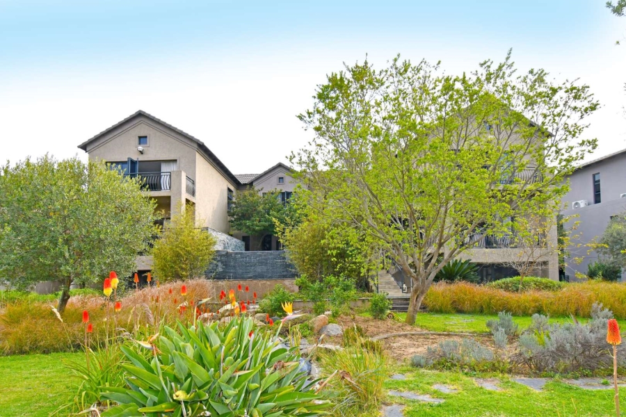 6 Bedroom Property for Sale in Blue Valley Golf Estate Gauteng