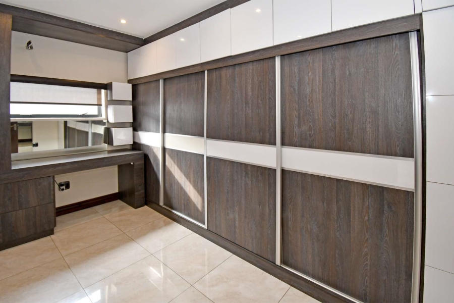 6 Bedroom Property for Sale in Blue Valley Golf Estate Gauteng