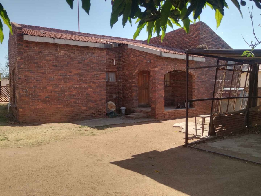 3 Bedroom Property for Sale in Soshanguve HH Gauteng