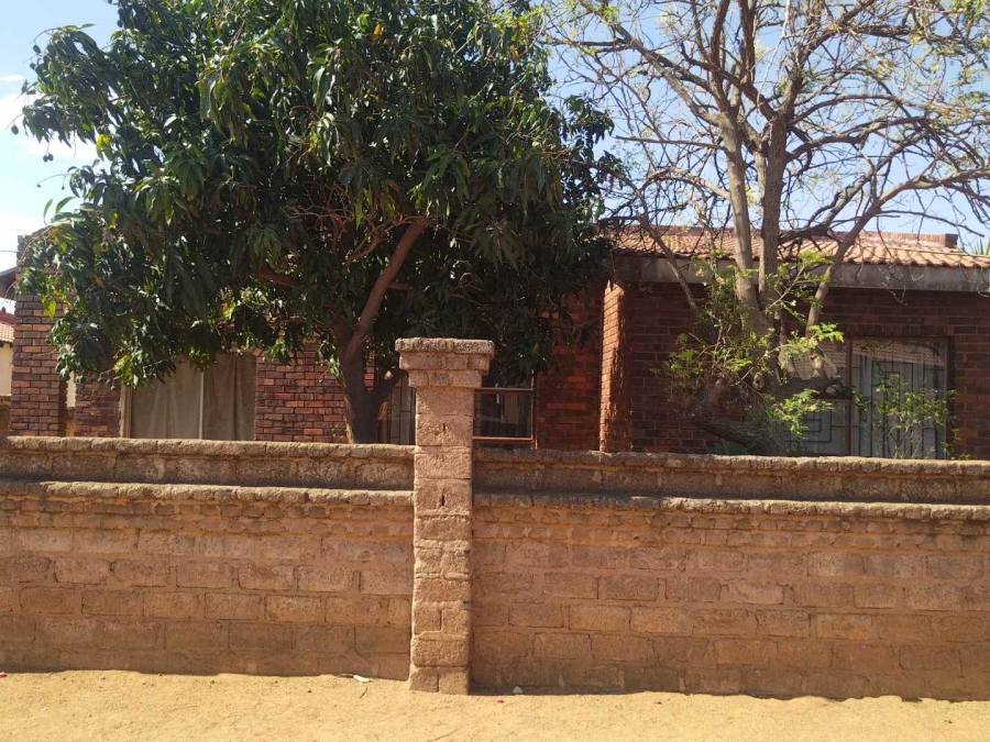 3 Bedroom Property for Sale in Soshanguve HH Gauteng