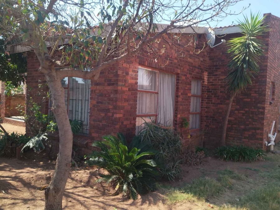 3 Bedroom Property for Sale in Soshanguve HH Gauteng