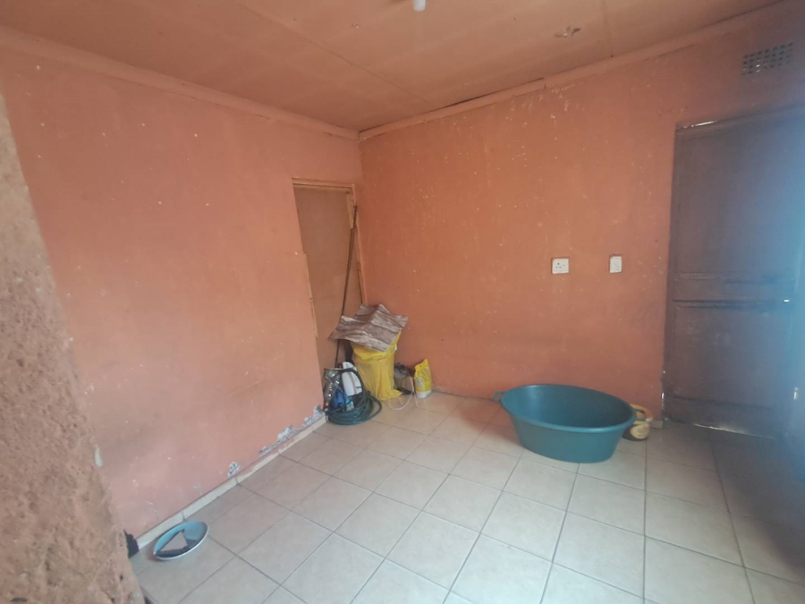 9 Bedroom Property for Sale in Tembisa Gauteng