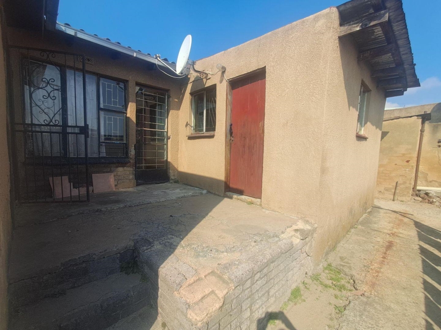 9 Bedroom Property for Sale in Tembisa Gauteng