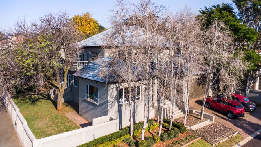 5 Bedroom Property for Sale in Mooikloof Gardens Gauteng