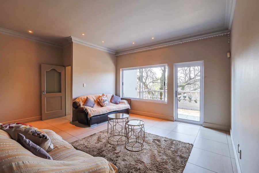 5 Bedroom Property for Sale in Mooikloof Gardens Gauteng