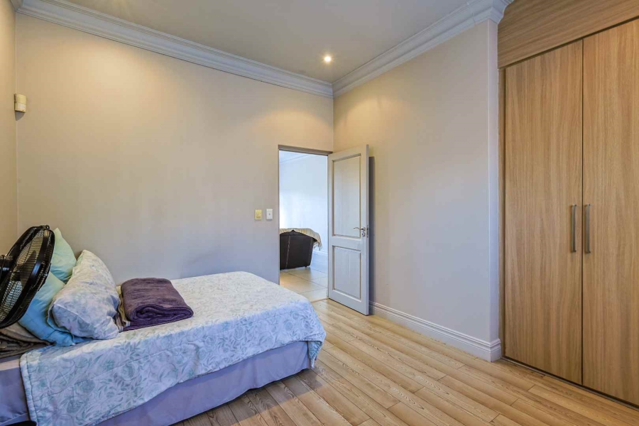 5 Bedroom Property for Sale in Mooikloof Gardens Gauteng
