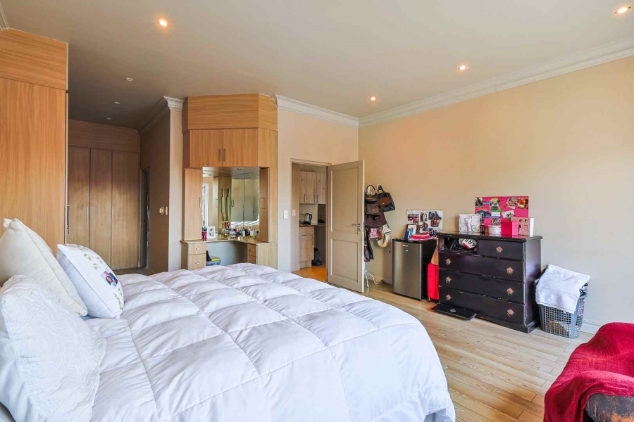 5 Bedroom Property for Sale in Mooikloof Gardens Gauteng