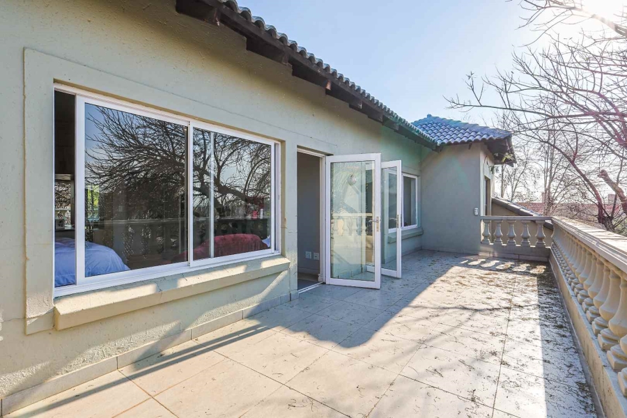 5 Bedroom Property for Sale in Mooikloof Gardens Gauteng