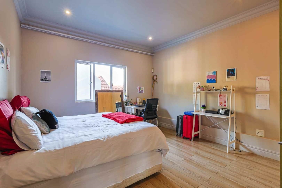 5 Bedroom Property for Sale in Mooikloof Gardens Gauteng