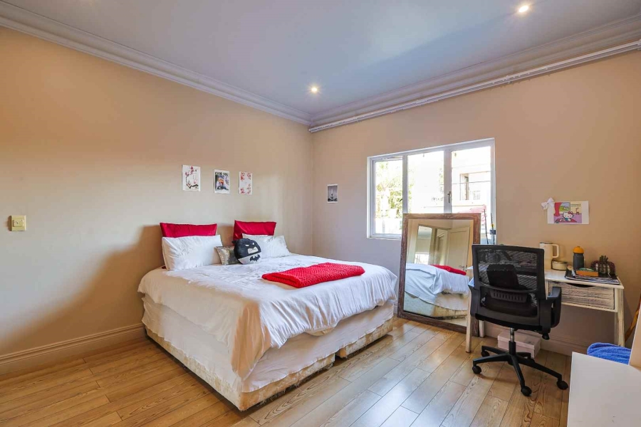 5 Bedroom Property for Sale in Mooikloof Gardens Gauteng
