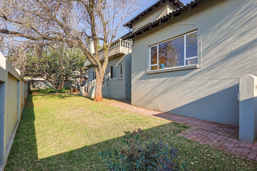 5 Bedroom Property for Sale in Mooikloof Gardens Gauteng