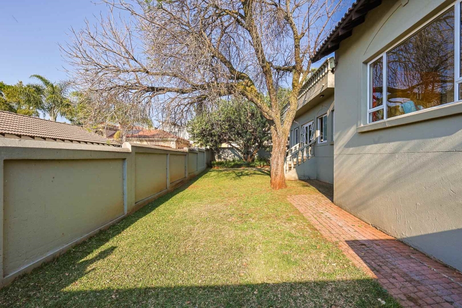 5 Bedroom Property for Sale in Mooikloof Gardens Gauteng