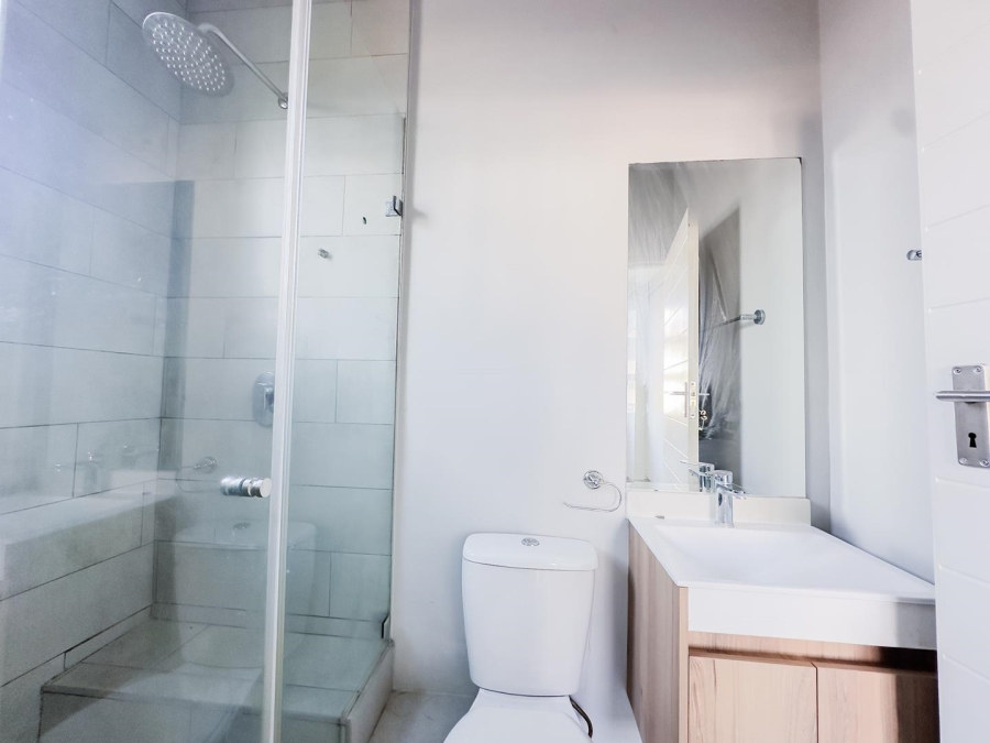 2 Bedroom Property for Sale in Lombardy Estate Gauteng