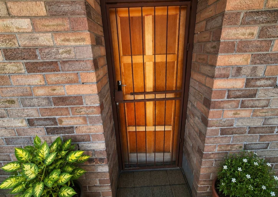 1 Bedroom Property for Sale in Silverton Gauteng