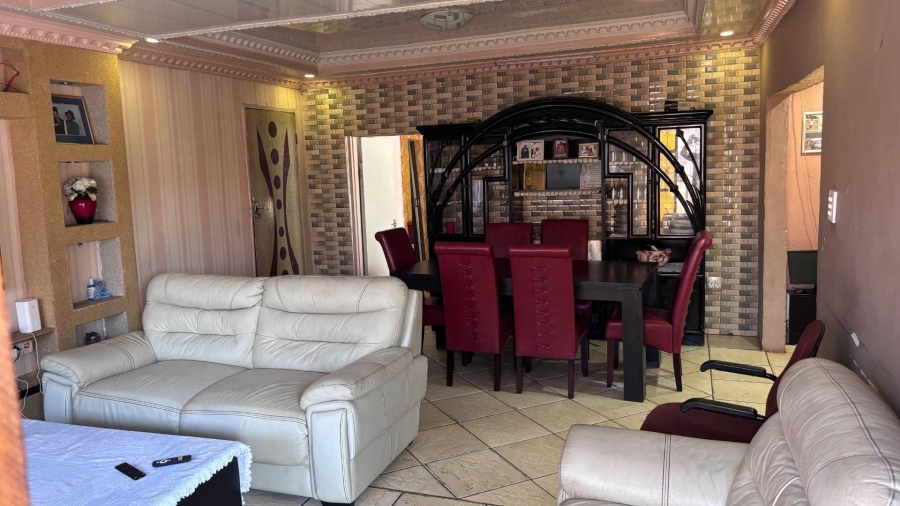 3 Bedroom Property for Sale in Soshanguve R Gauteng