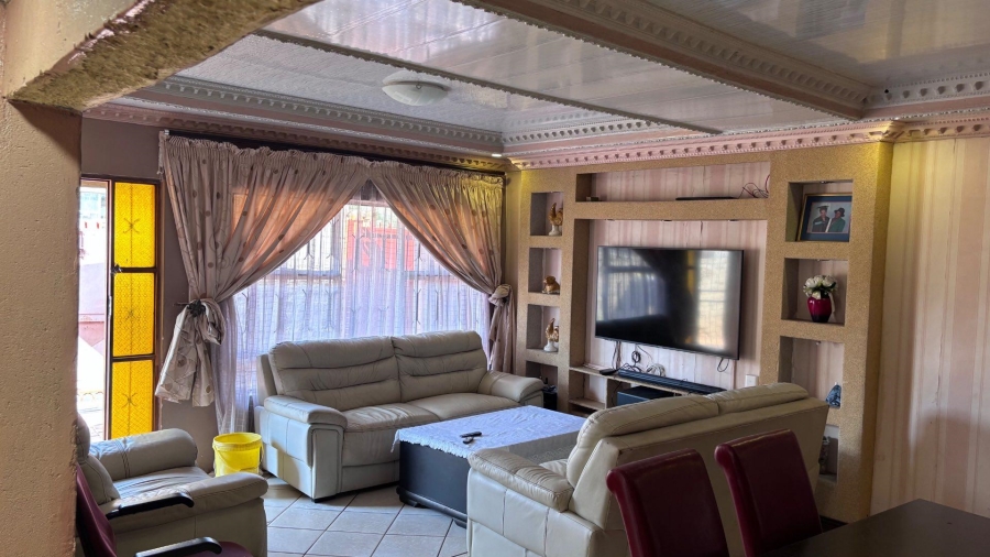 3 Bedroom Property for Sale in Soshanguve R Gauteng