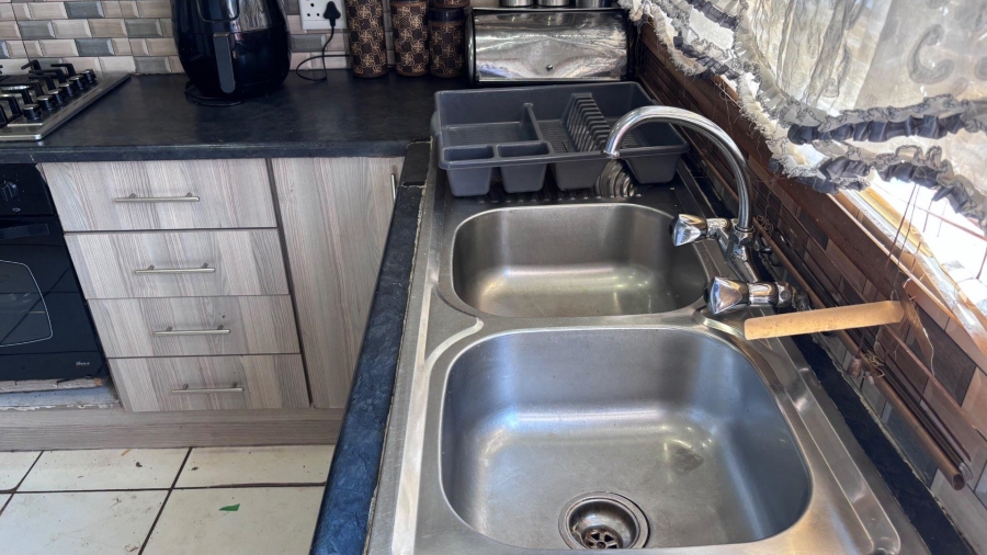 3 Bedroom Property for Sale in Soshanguve R Gauteng