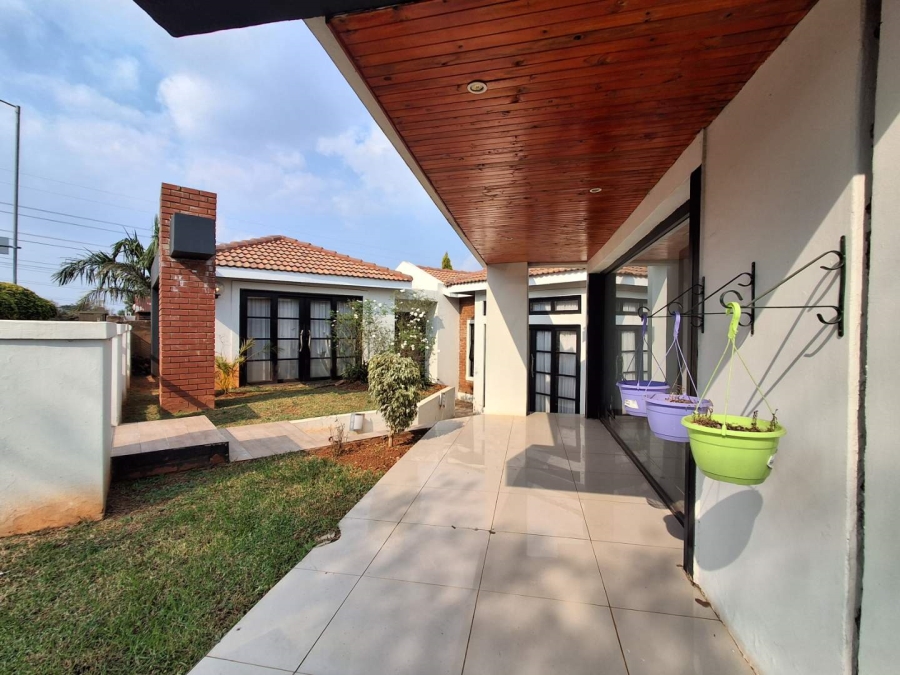3 Bedroom Property for Sale in Elandspoort Gauteng