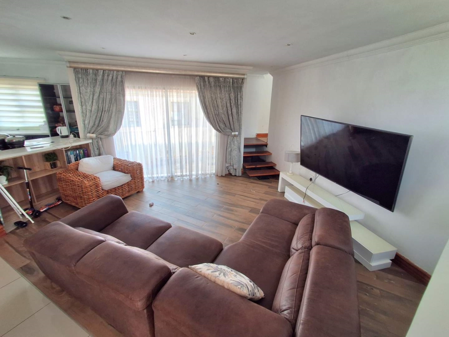 3 Bedroom Property for Sale in Elandspoort Gauteng