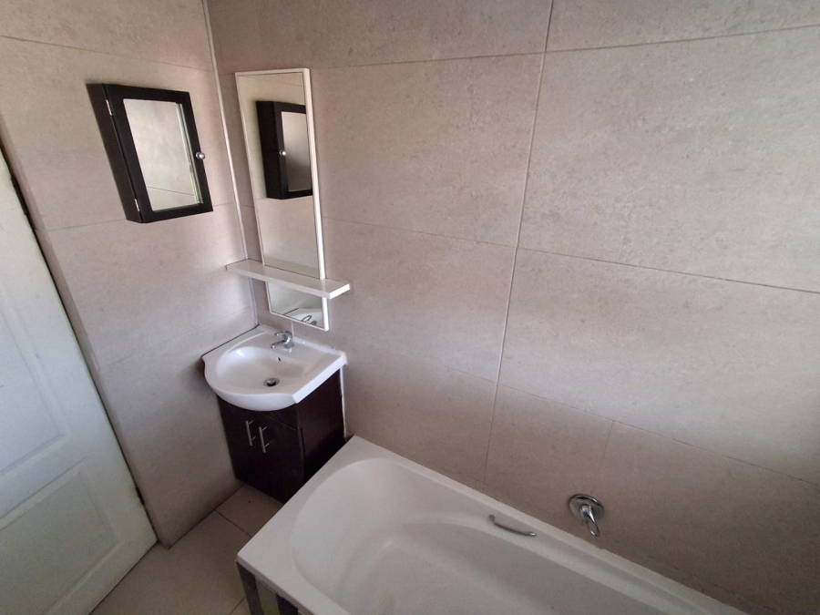 3 Bedroom Property for Sale in Elandspoort Gauteng