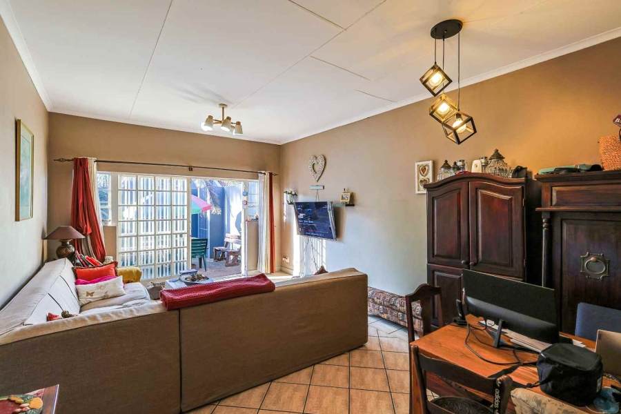 3 Bedroom Property for Sale in Faerie Glen Gauteng
