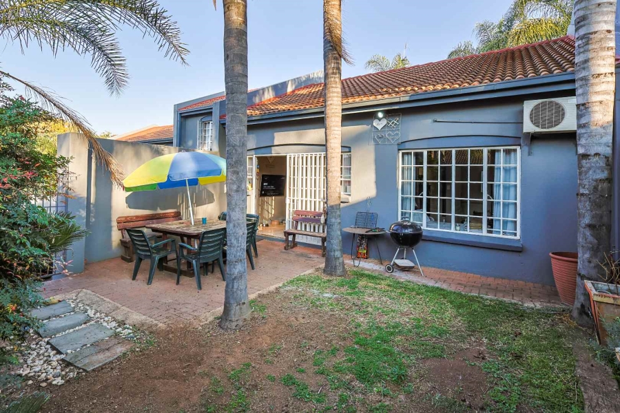 3 Bedroom Property for Sale in Faerie Glen Gauteng