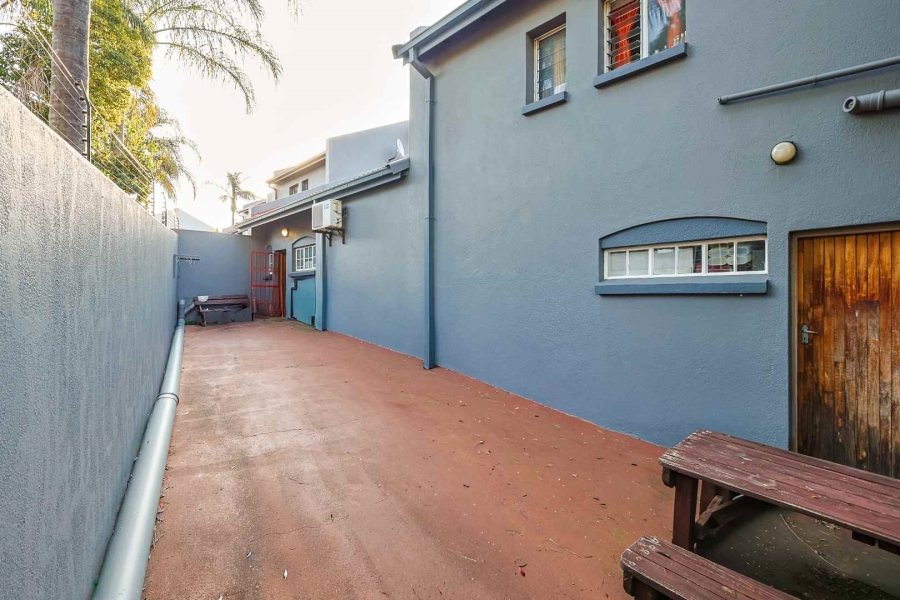 3 Bedroom Property for Sale in Faerie Glen Gauteng