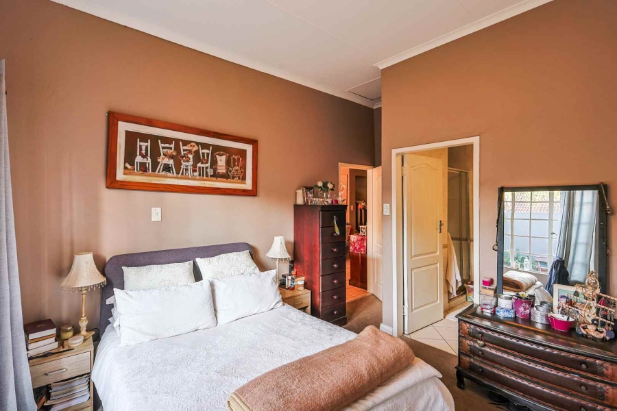 3 Bedroom Property for Sale in Faerie Glen Gauteng