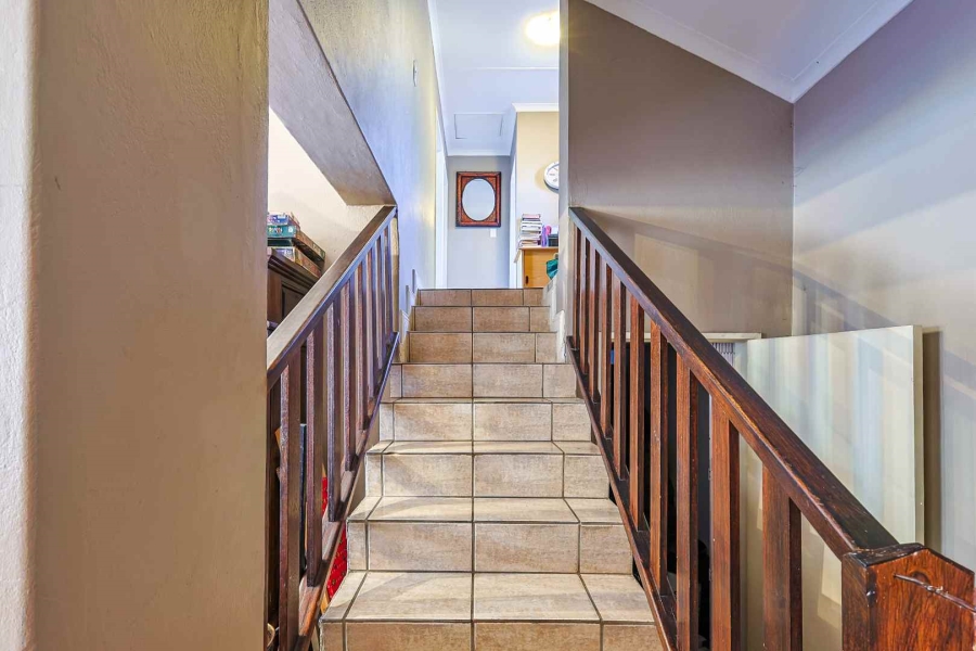3 Bedroom Property for Sale in Faerie Glen Gauteng